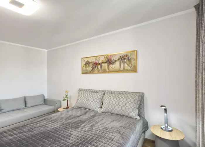 Apartment Sonatina *